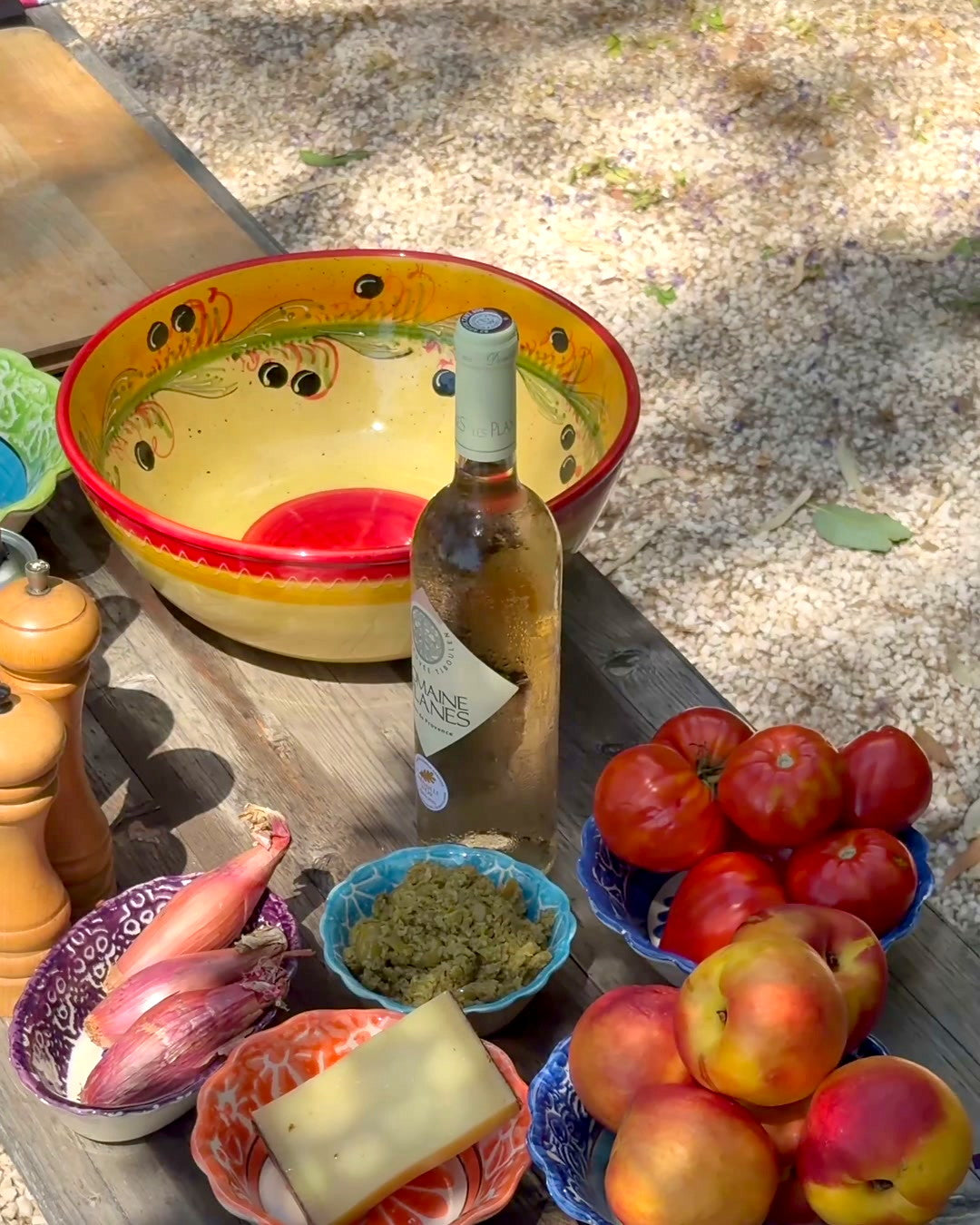 De ingrediënten voor Salade met BBQ-nectarine, tomaat & burrata